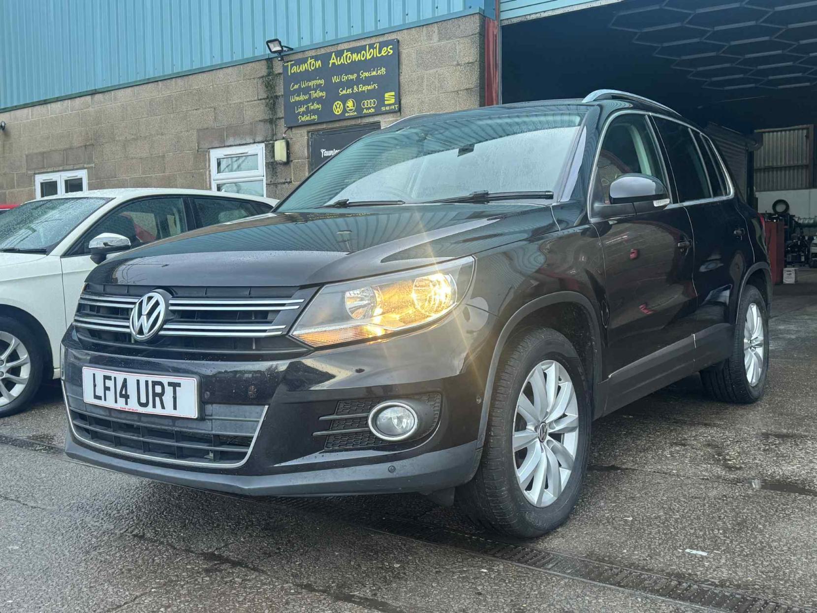 Volkswagen Tiguan 2.0 TDI BlueMotion Tech Match SUV 5dr Diesel Manual 4WD Euro 5 (s/s) (140 ps)