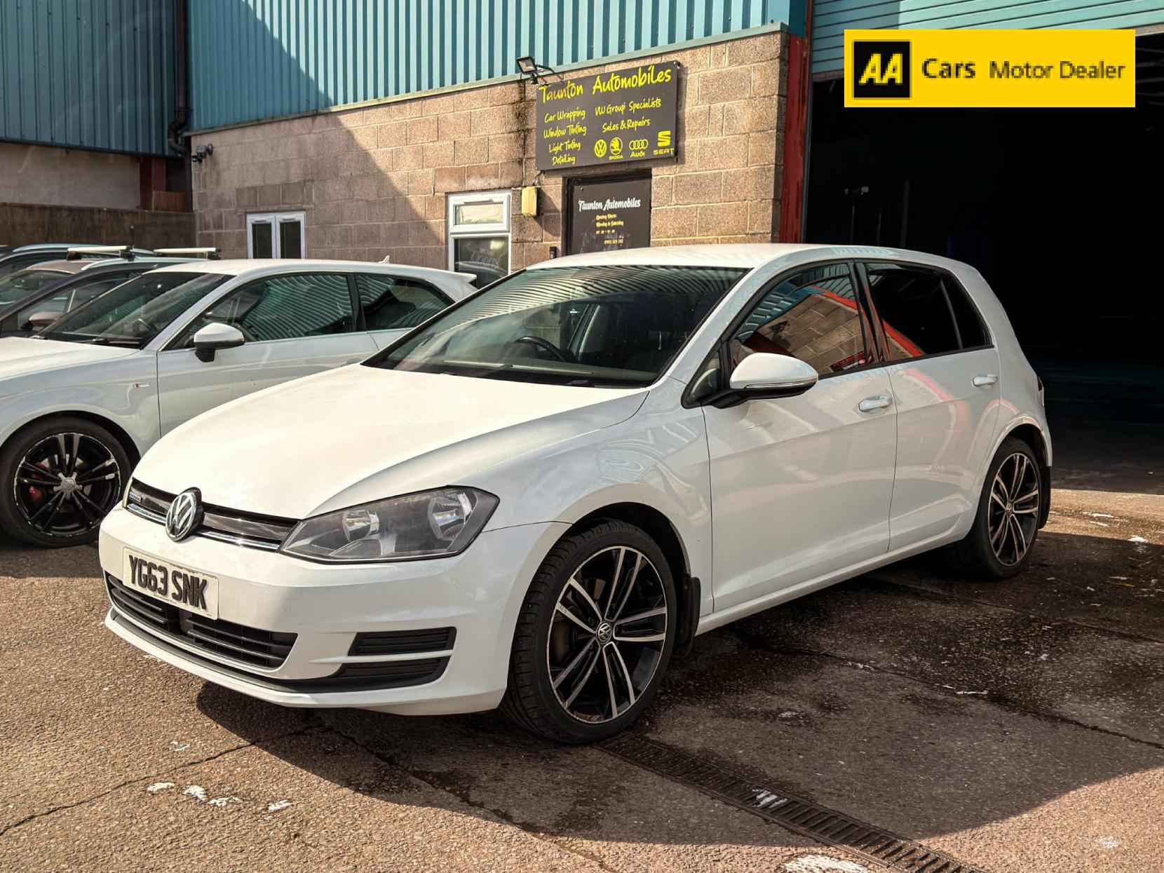 Volkswagen Golf 1.4 TSI BlueMotion Tech SE Hatchback 5dr Petrol Manual Euro 5 (s/s) (122 ps)