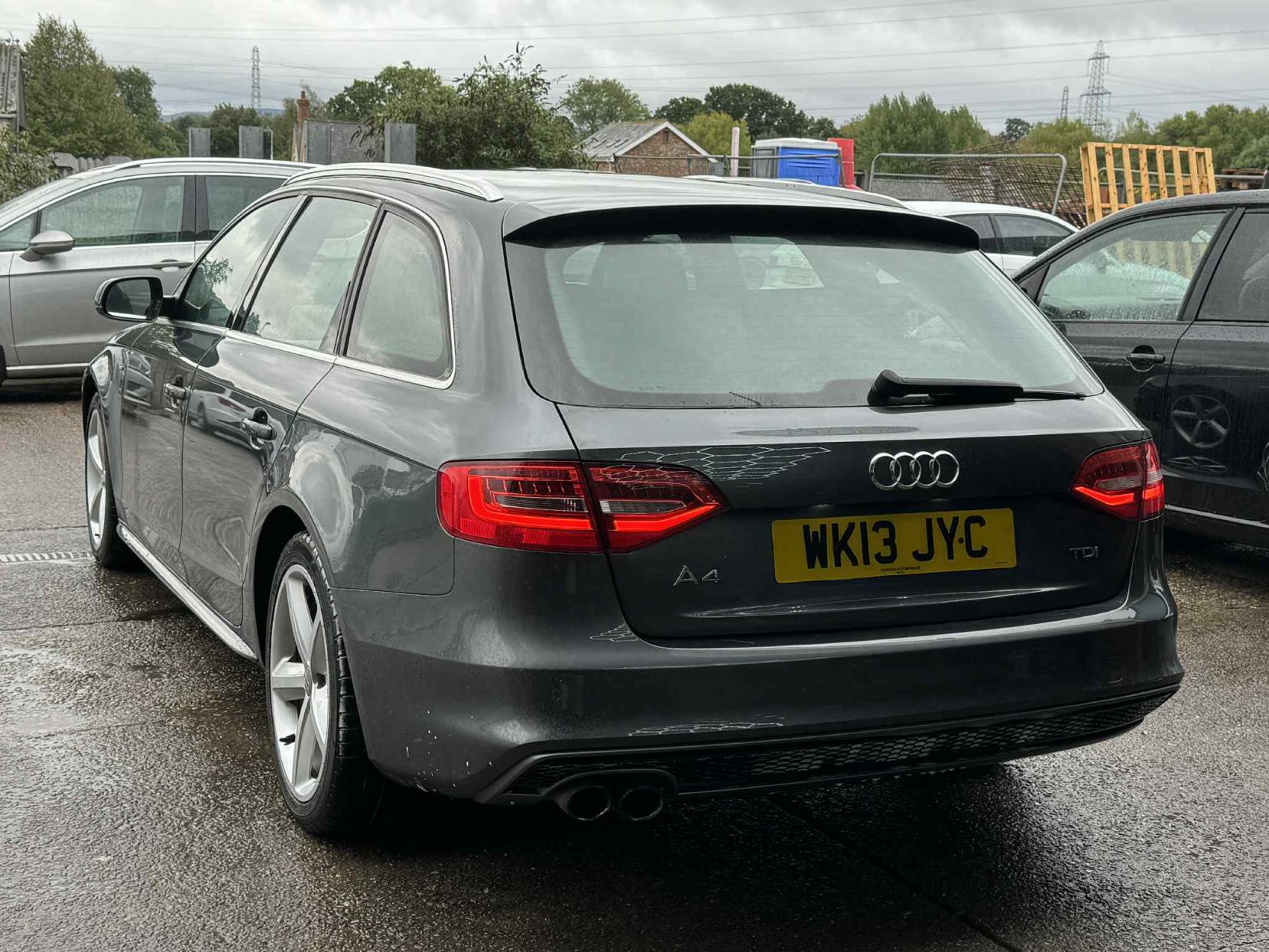 Audi A4 Avant 2.0 TDI S line Estate 5dr Diesel Manual Euro 5 (s/s) (143 ps)