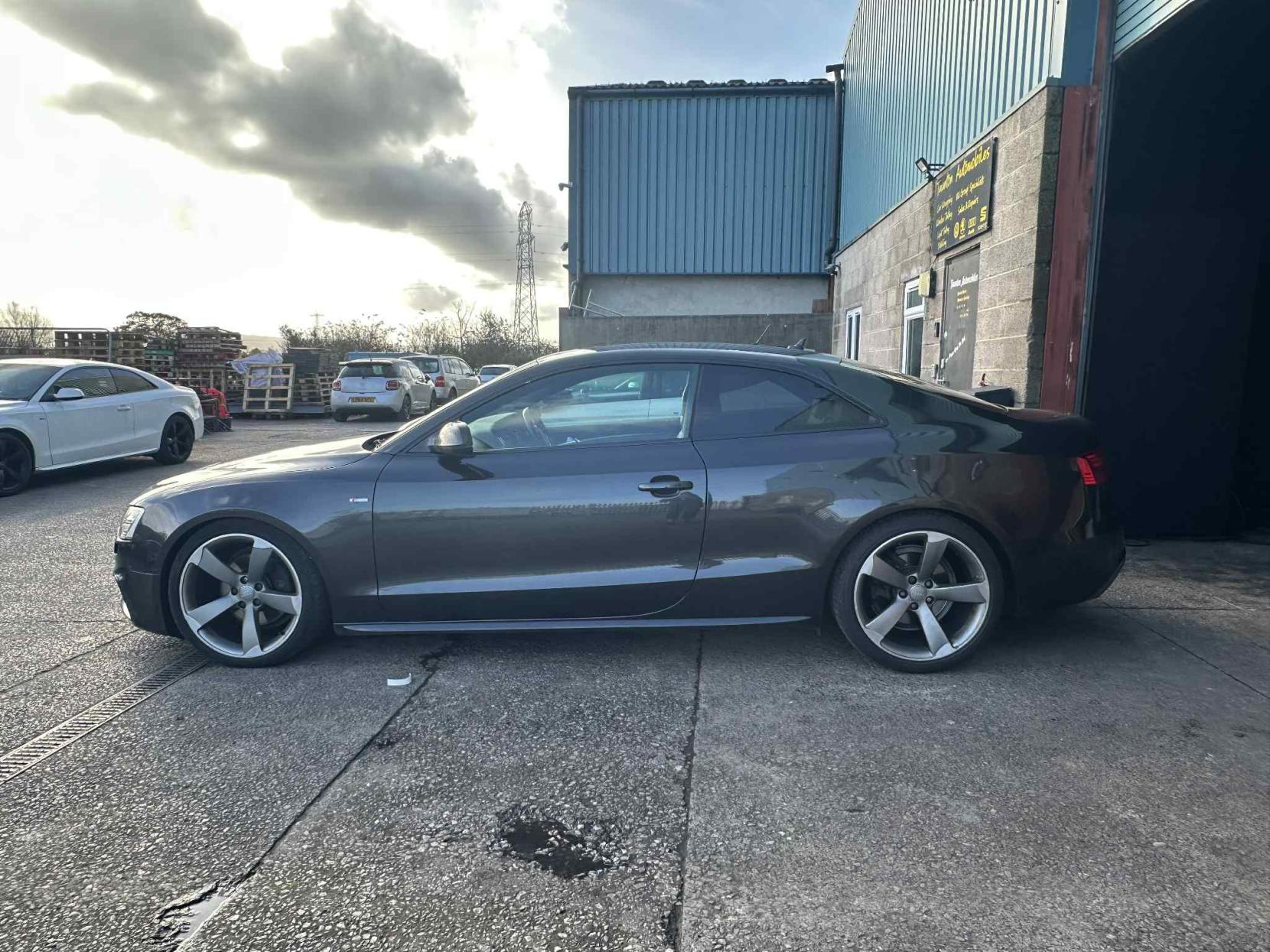 Audi A5 2.0 TDI Black Edition Coupe 2dr Diesel Manual Euro 5 (s/s) (177 ps)