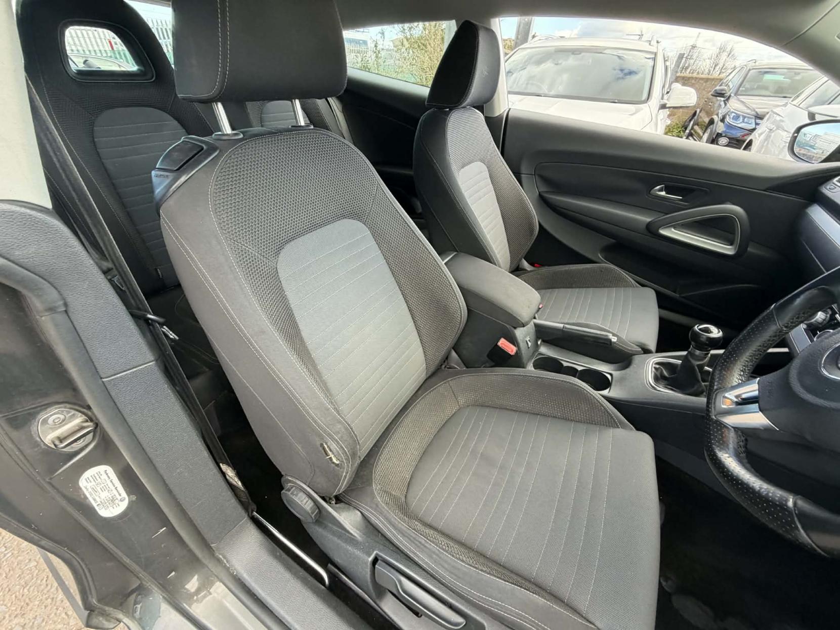 Volkswagen Scirocco 2.0 TDI Hatchback 3dr Diesel Manual Euro 5 (140 ps)