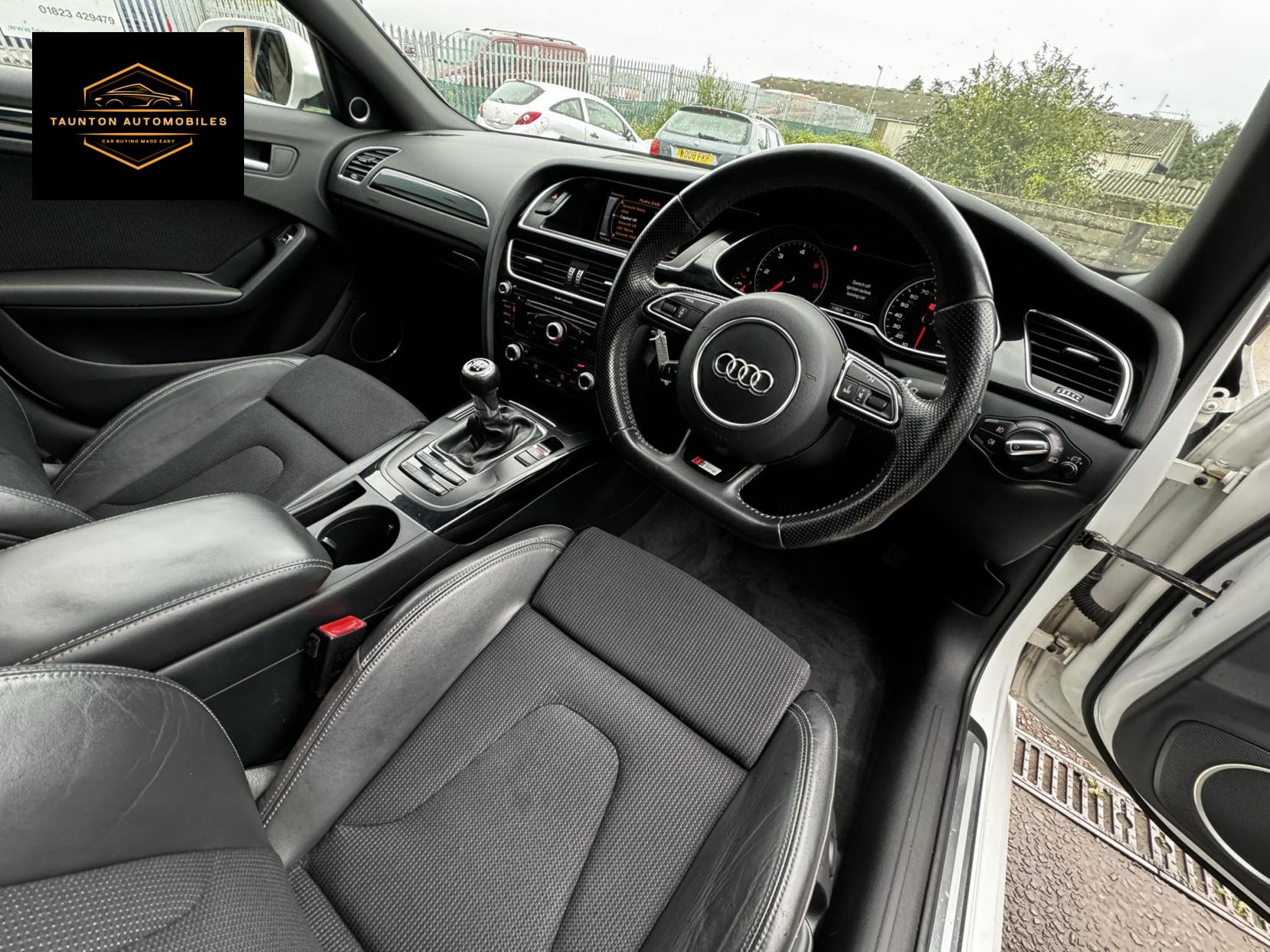 Audi A4 Avant 2.0 TDI Black Edition Estate 5dr Diesel Manual Euro 5 (s/s) (143 ps)