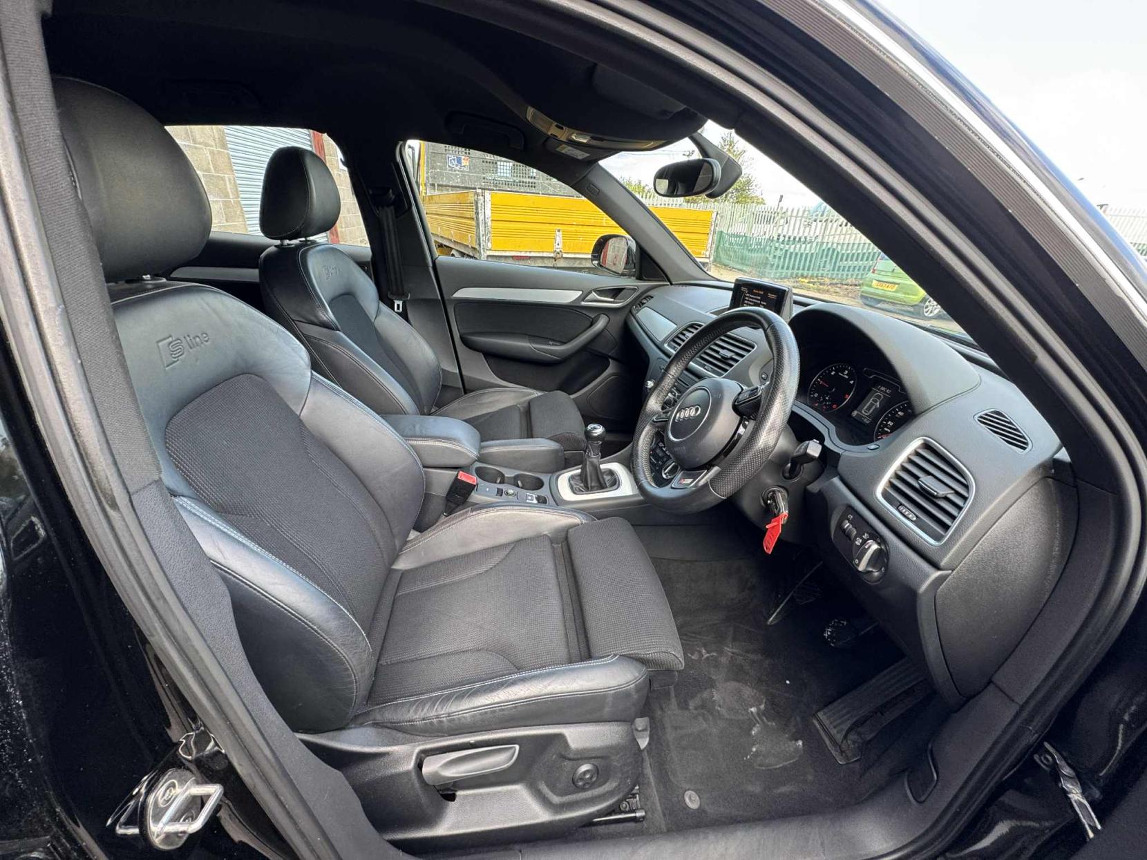 Audi Q3 2.0 TDI S line SUV 5dr Diesel Manual Euro 5 (s/s) (177 ps)