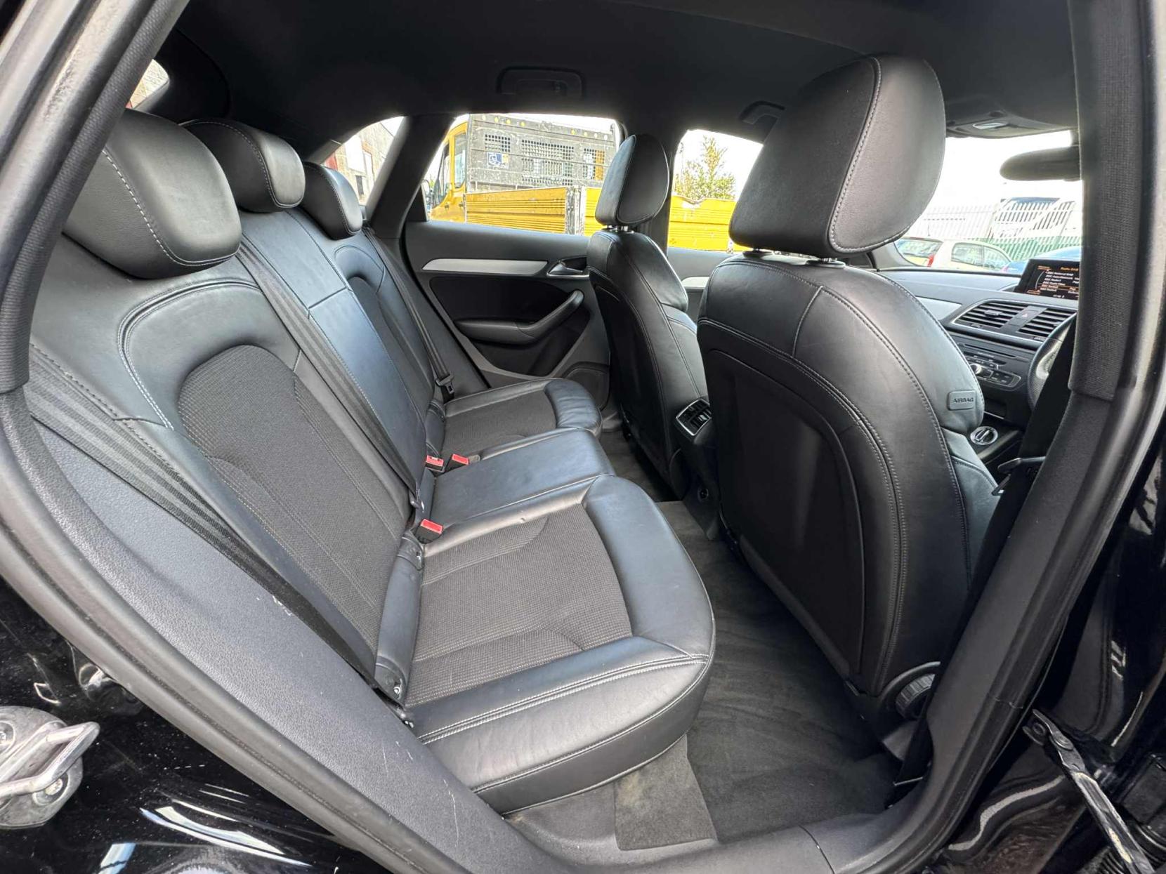 Audi Q3 2.0 TDI S line SUV 5dr Diesel Manual Euro 5 (s/s) (177 ps)