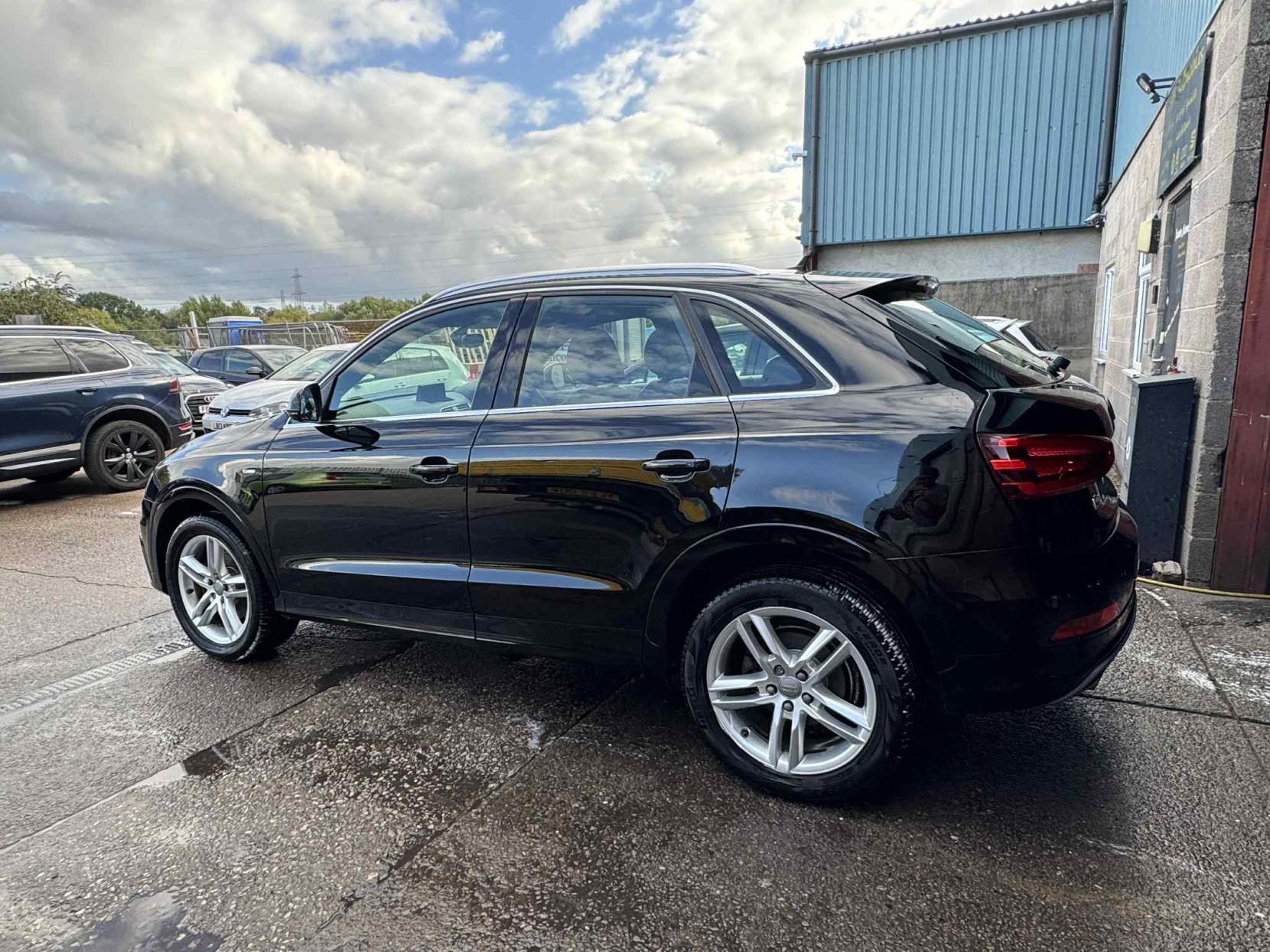 Audi Q3 2.0 TDI S line SUV 5dr Diesel Manual Euro 5 (s/s) (177 ps)