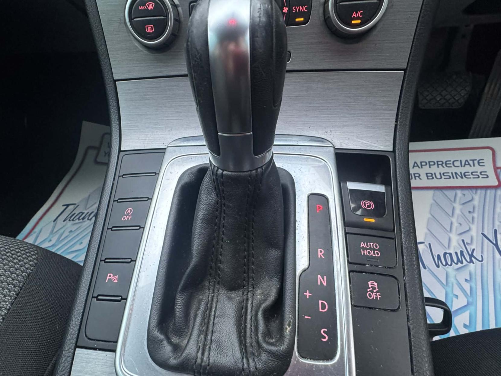 Volkswagen Passat 2.0 TDI BlueMotion Tech Highline Estate 5dr Diesel DSG Euro 5 (s/s) (140 ps)