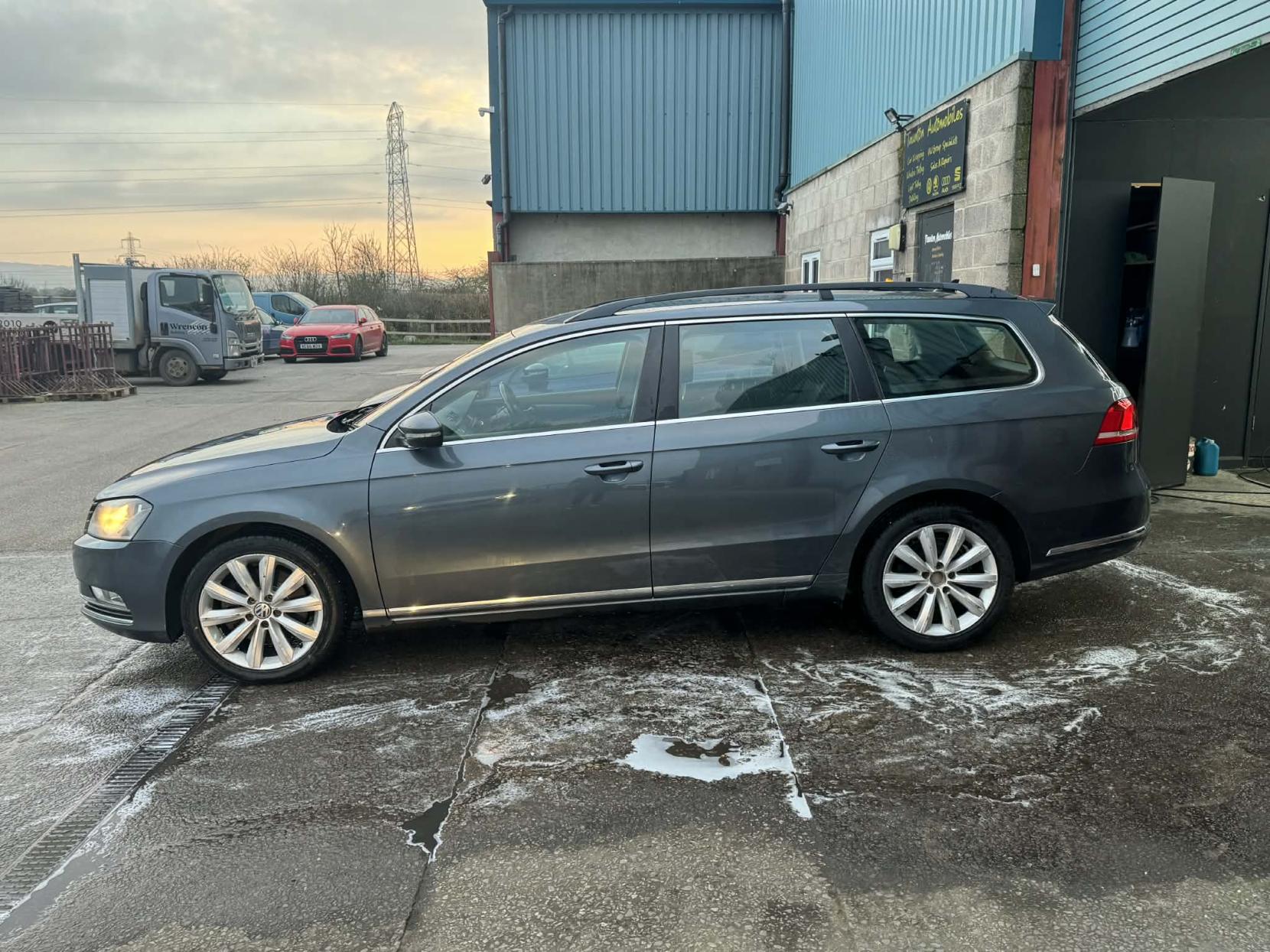 Volkswagen Passat 2.0 TDI BlueMotion Tech Highline Estate 5dr Diesel DSG Euro 5 (s/s) (140 ps)