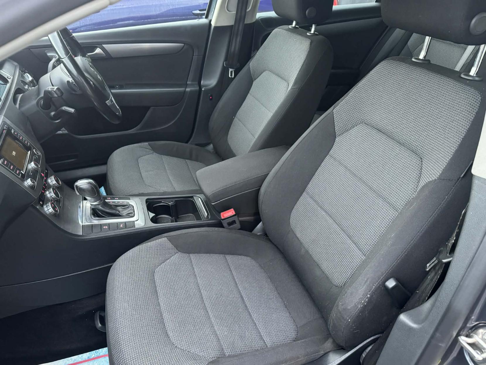 Volkswagen Passat 2.0 TDI BlueMotion Tech Highline Estate 5dr Diesel DSG Euro 5 (s/s) (140 ps)