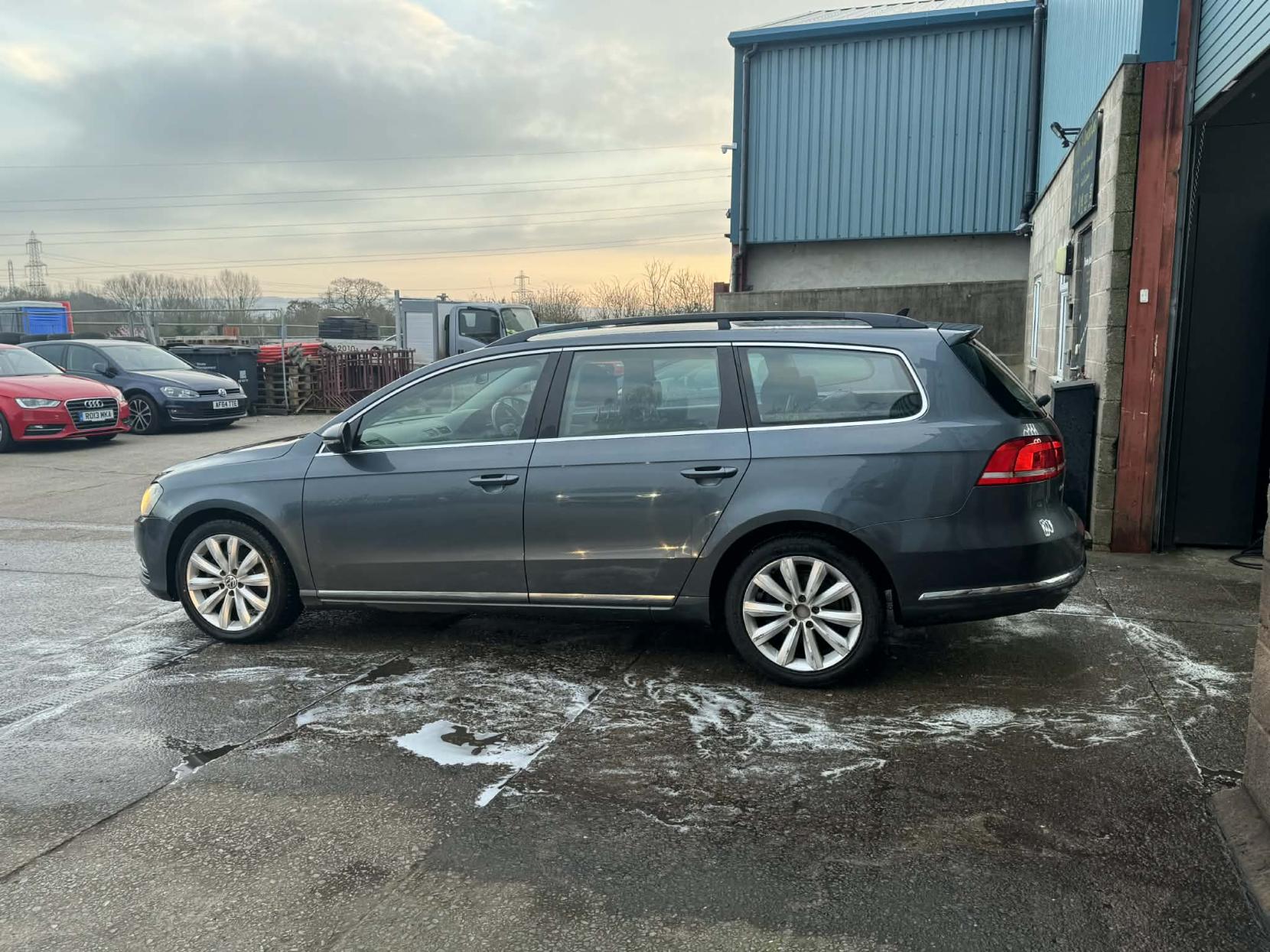 Volkswagen Passat 2.0 TDI BlueMotion Tech Highline Estate 5dr Diesel DSG Euro 5 (s/s) (140 ps)