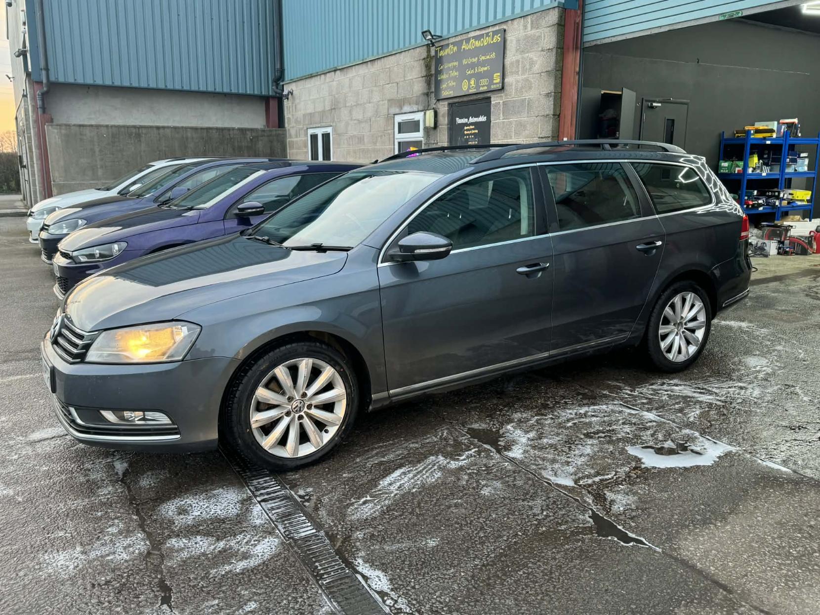 Volkswagen Passat 2.0 TDI BlueMotion Tech Highline Estate 5dr Diesel DSG Euro 5 (s/s) (140 ps)