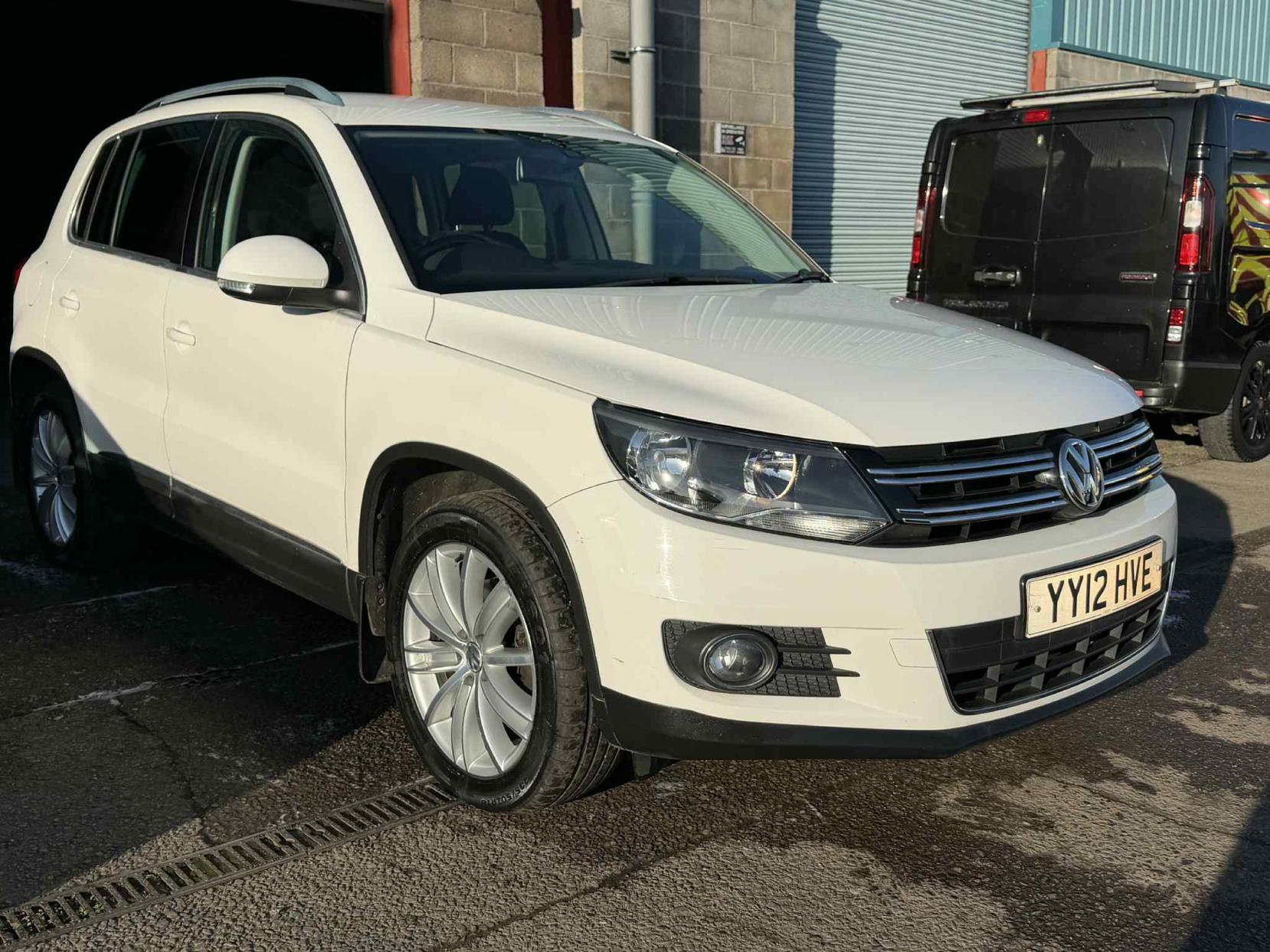 Volkswagen Tiguan 2.0 TDI BlueMotion Tech Sport SUV 5dr Diesel Manual 4WD Euro 5 (s/s) (140 ps)