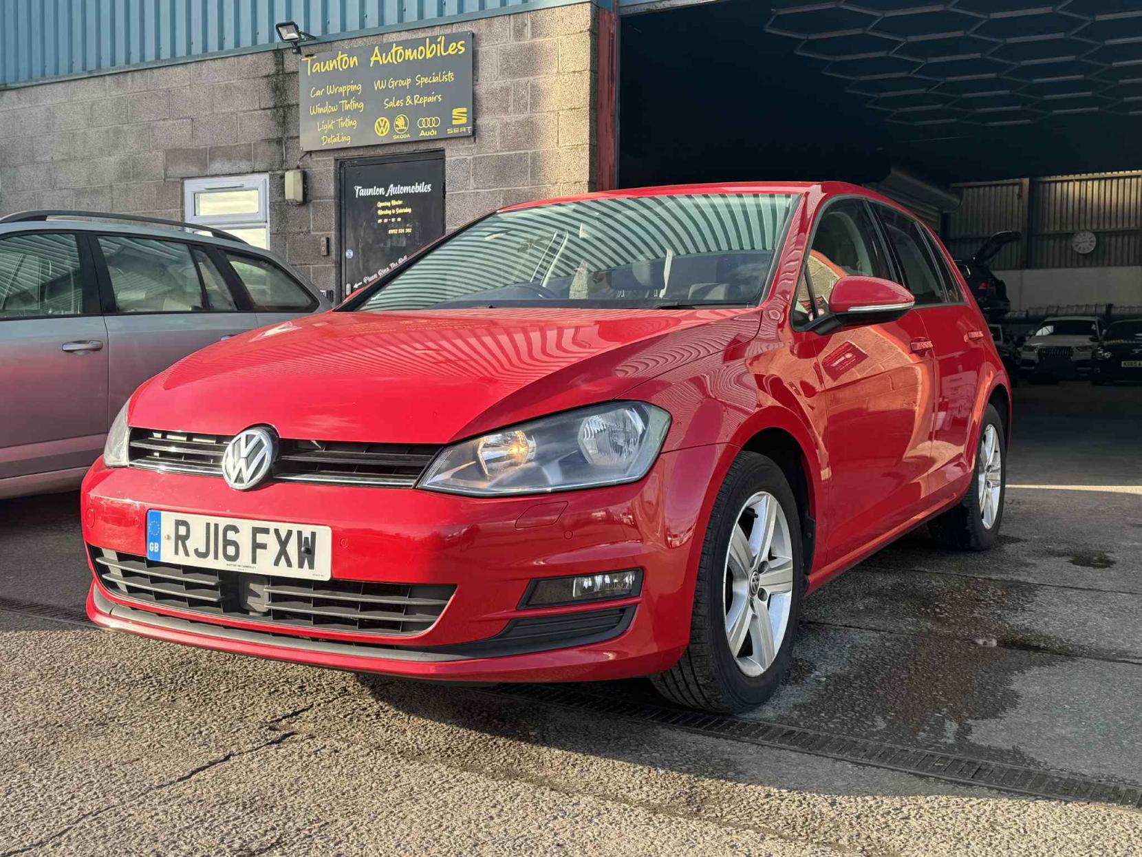 Volkswagen Golf 1.4 TSI BlueMotion Tech Match Edition Hatchback 5dr Petrol Manual Euro 6 (s/s) (125 ps)