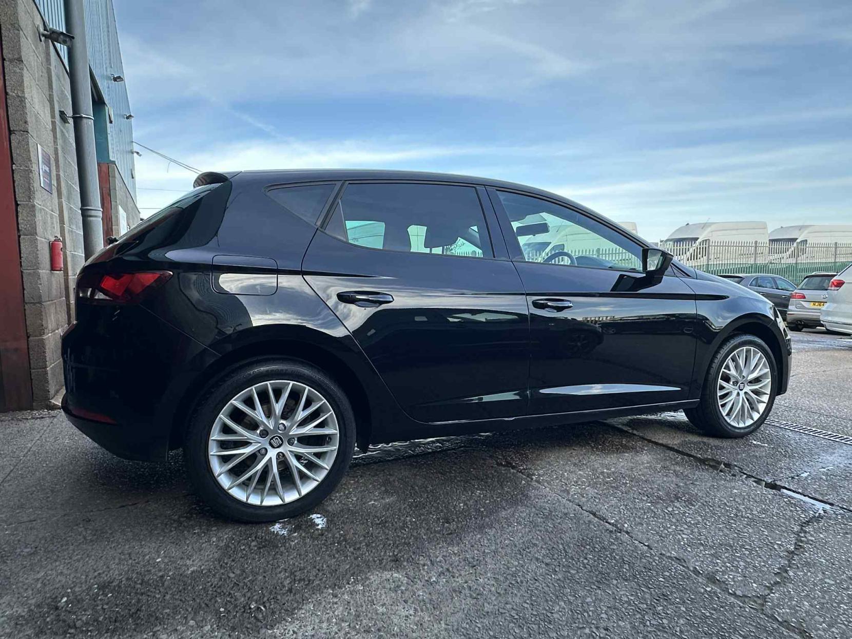 SEAT Leon 1.2 TSI SE Dynamic Technology Hatchback 5dr Petrol Manual Euro 6 (s/s) (110 ps)