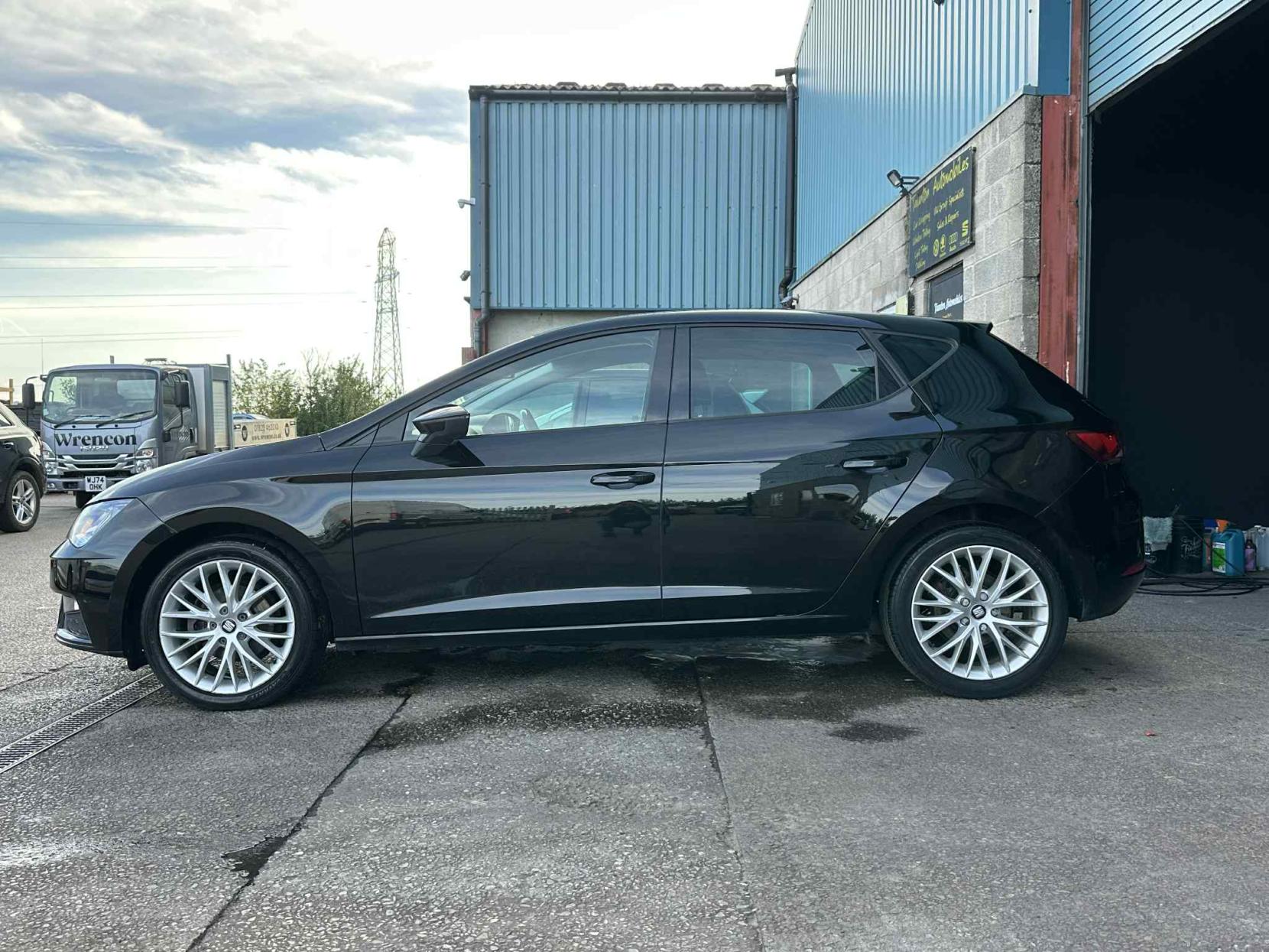 SEAT Leon 1.2 TSI SE Dynamic Technology Hatchback 5dr Petrol Manual Euro 6 (s/s) (110 ps)