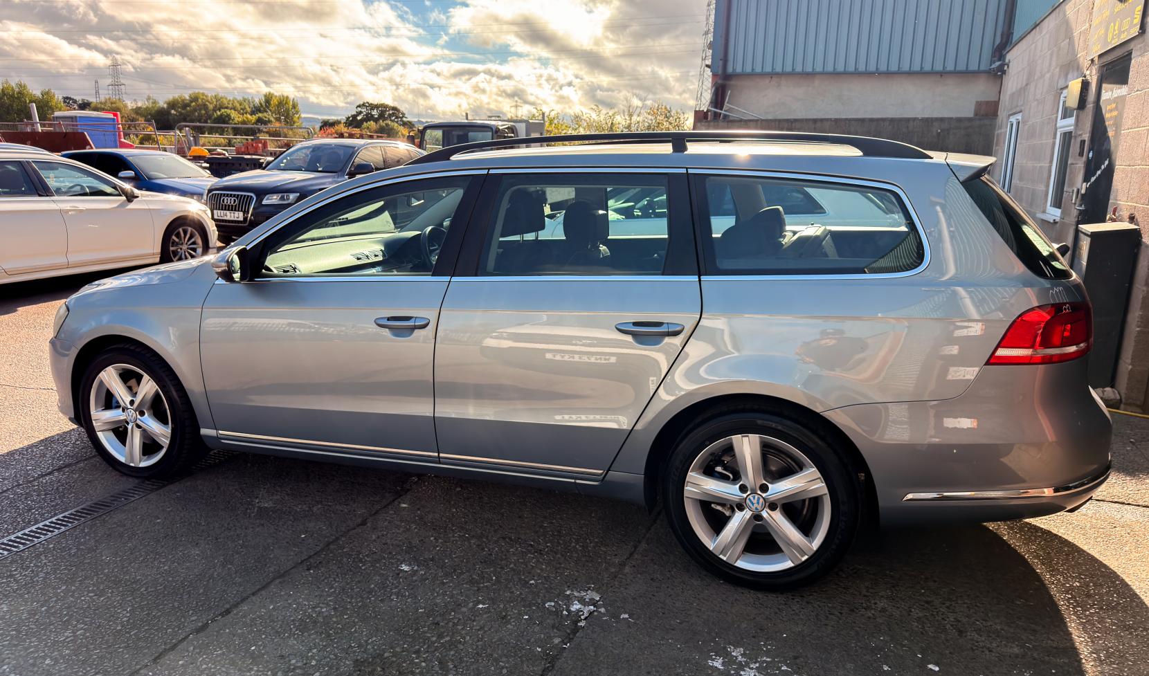 Volkswagen Passat 2.0 TDI BlueMotion Tech SE Estate 5dr Diesel Manual Euro 5 (s/s) (140 ps)